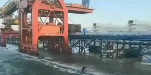 辽宁沿海口岸突发海水倒灌，，，，，部分口岸暂停作业